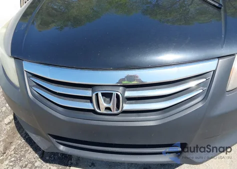 2012 Honda Accord 2.4 Ex-L from USA, damaged, VIN 1HGCP2F82CA062484